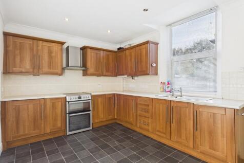 CAM03729G0-PR0169-STILL003