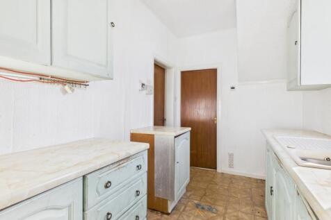 CAM03729G0-PR0171-STILL020