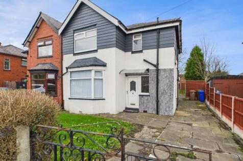 CAM03729G0-PR0172-STILL029