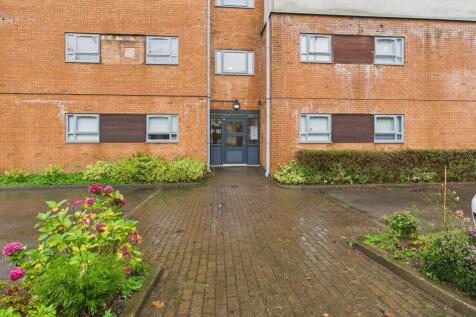 CAM03729G0-PR0176-STILL012