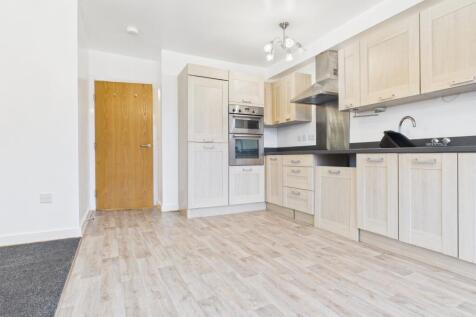 CAM03729G0-PR0176-STILL008