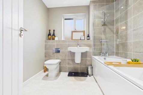 CAM03729G0-PR0177-STILL003