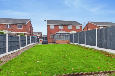 CAM03729G0-PR0179-STILL031