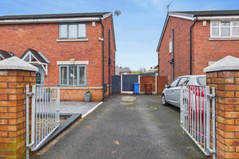 CAM03729G0-PR0179-STILL033