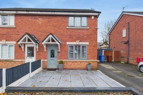 CAM03729G0-PR0179-STILL034