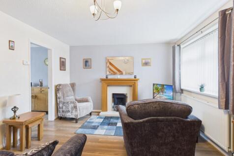 CAM03729G0-PR0183-STILL011