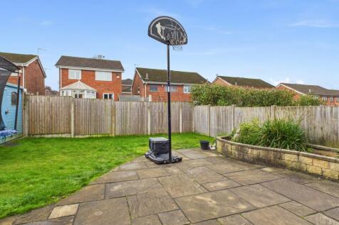 CAM03729G0-PR0185-STILL033