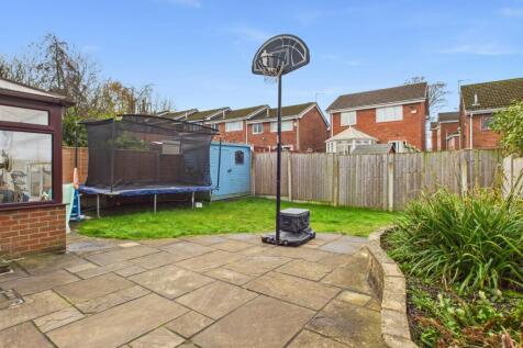 CAM03729G0-PR0185-STILL030