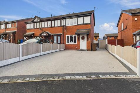 CAM03729G0-PR0186-STILL020