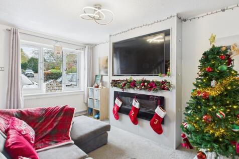 CAM03729G0-PR0186-STILL011