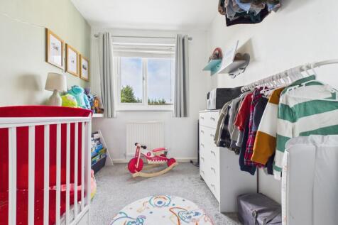 CAM03729G0-PR0186-STILL006