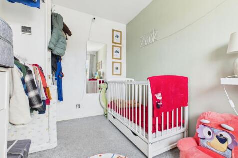 CAM03729G0-PR0186-STILL007