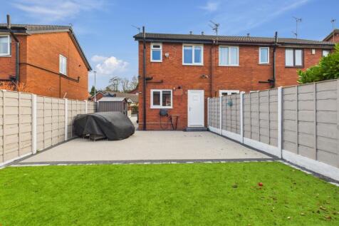 CAM03729G0-PR0186-STILL018