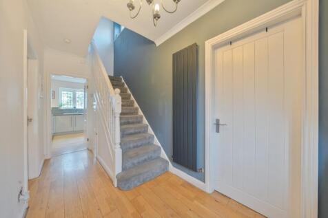 1385344-31-692986f0c04e7-ARW-1