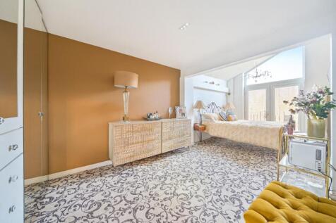 WhatsApp Image 2025-12-04 at 11.13.18_ac423c7b