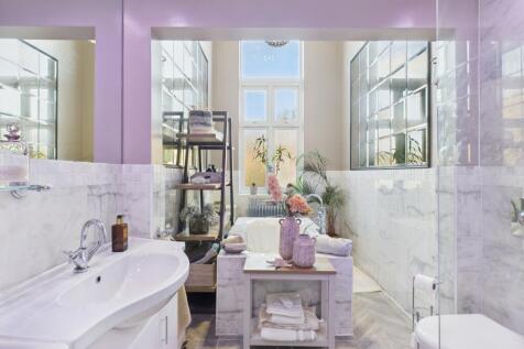 CAM03729G0-PR0188-STILL011