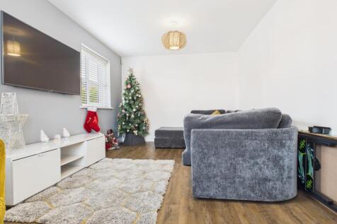 CAM03729G0-PR0193-STILL017