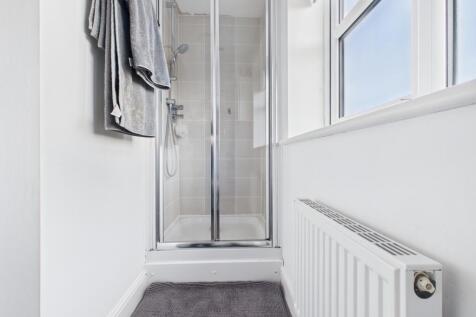 CAM03729G0-PR0193-STILL013