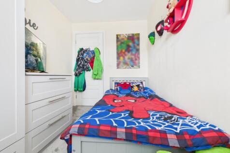 CAM03729G0-PR0193-STILL007