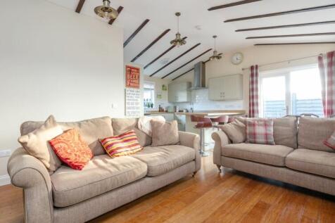 Lounge 2