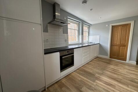 Flat 4 8 High street Kitchen area
