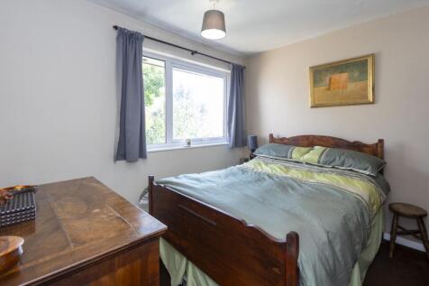 bedroom b