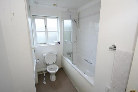 Bathroom.jpg