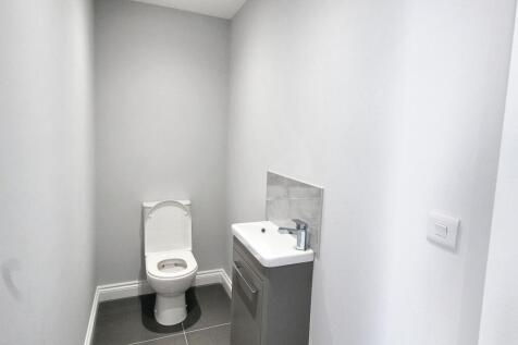 DOWNSTAIRS CLOAKROOM
