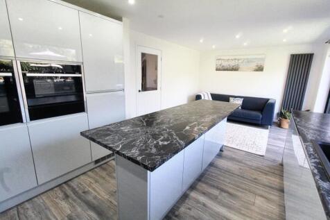 Kitchen/Family Room