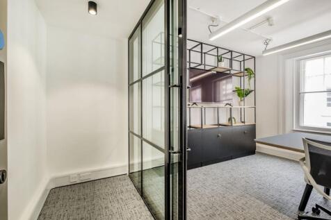 8517906interior17.jpg