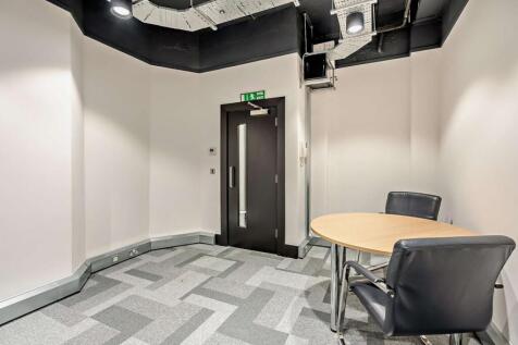 8572241interior21800.jpg