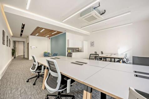 8572388interior06800.jpg
