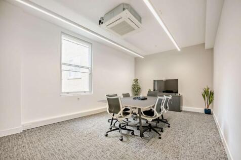 8572388interior11800.jpg