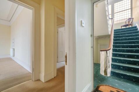 Apartment entrace