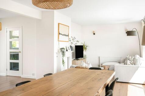Dining area into living room