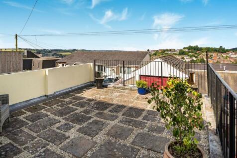 Front sun terrace