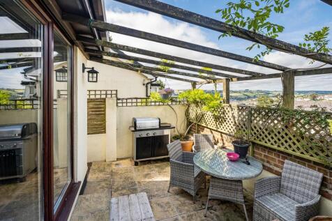 Sun patio