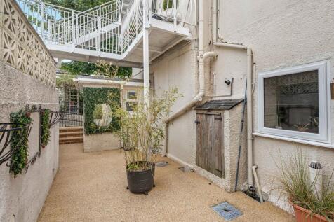 Garden courtyard