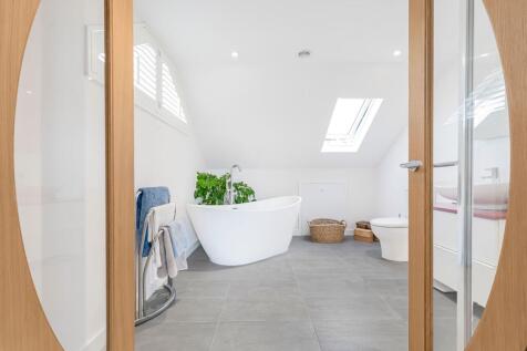 En suite bathroom