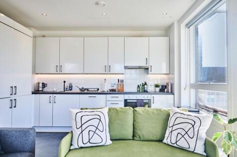 Open Plan Kitchen/Reception
