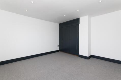 16-Bonnington Walk BS7 9XD-17.jpg