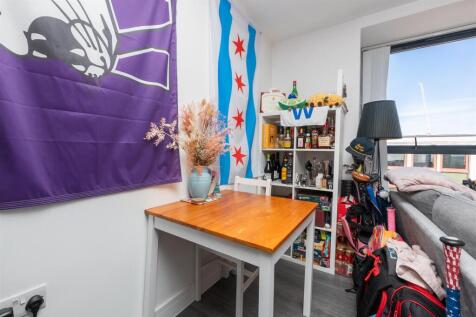 Flat-42-28-Baldwin-Street-BS1-18.jpg