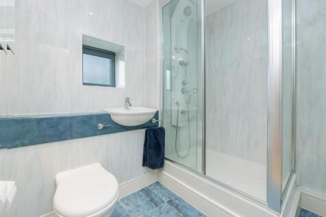 31-Custom-House-BA1-6NE-16.jpg
