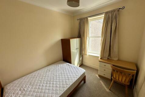 WhatsApp Image 2025-11-25 at 08.47.34_6e03f9eb.jpg