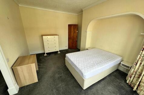 WhatsApp Image 2025-11-25 at 08.47.34_52c6e1cb.jpg