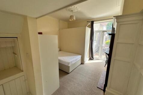 WhatsApp Image 2025-11-25 at 08.47.35_1646dadd.jpg