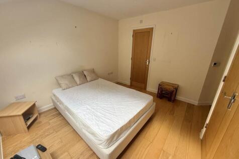 bedroom 111
