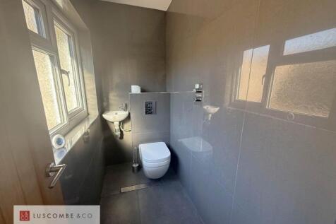 downstairs shower ro