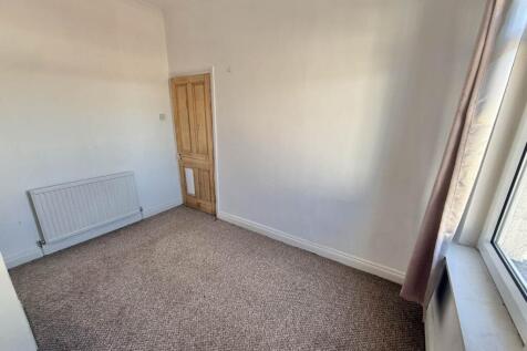 bedroom 22