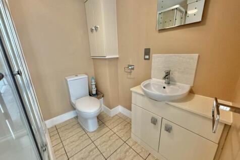 ensuite 2